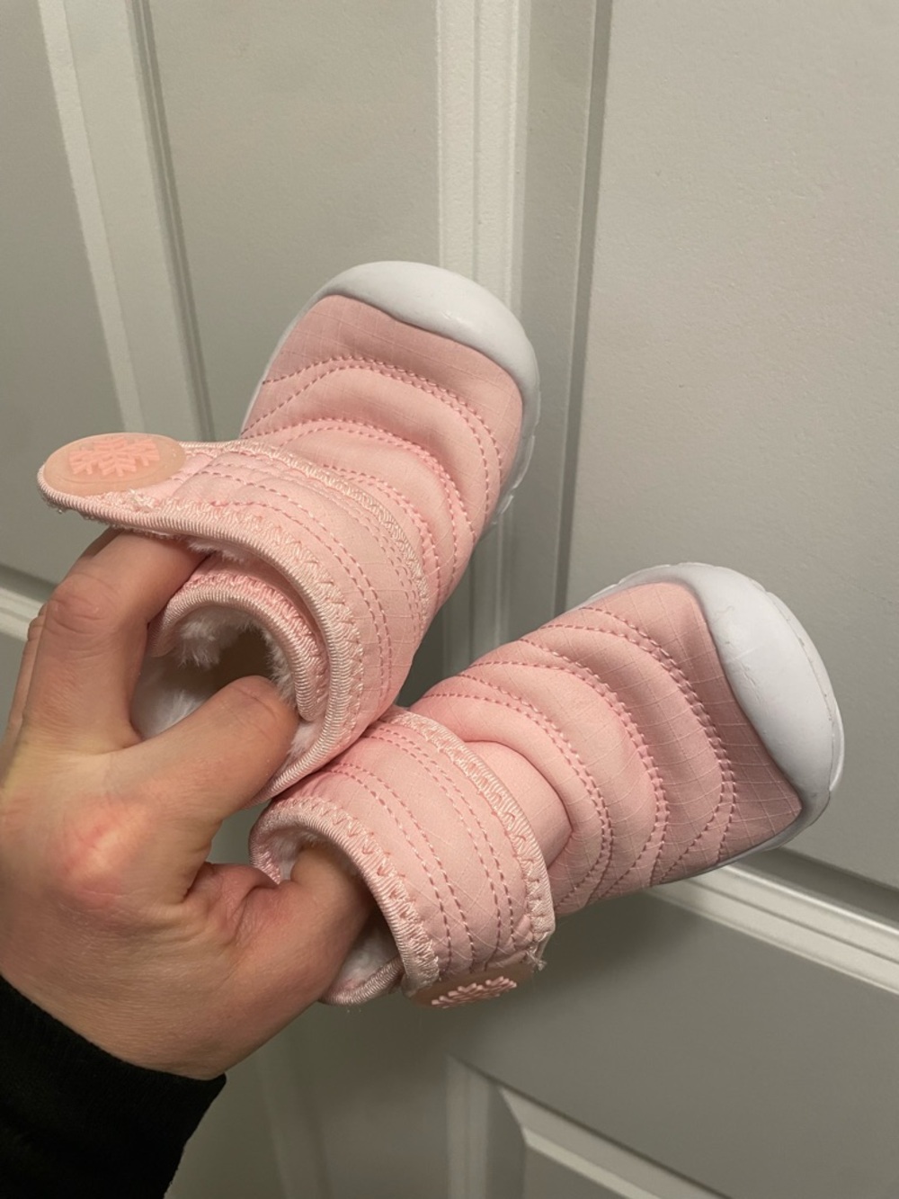 Baby Girl Size 6-12M Pink Quilted Booties with Fur Inside
